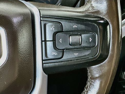 Used 2019 GMC Sierra 1500 SLT w/ SLT Premium Plus Package AWD/4WD image 25