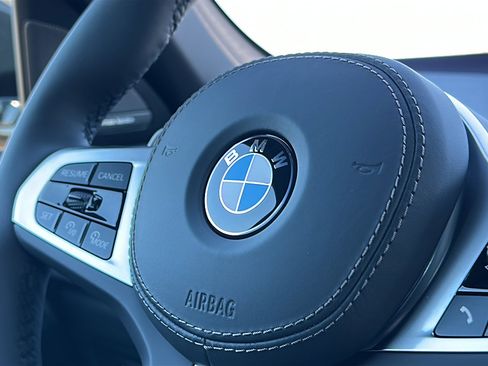 New 2026 BMW X6 xDrive40i w/ Climate Comfort Package image 20