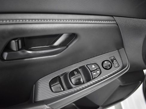 Certified 2025 Nissan Sentra S FWD image 15