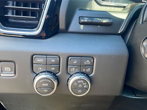 New 2026 GMC Sierra 1500 Denali Ultimate image 12