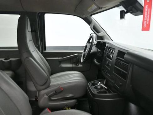 Used 2024 Chevrolet Express 3500 LS RWD image 18