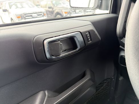 Used 2025 Ford Bronco 4-Door image 24