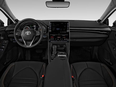 Used 2022 Toyota Avalon Touring image 3