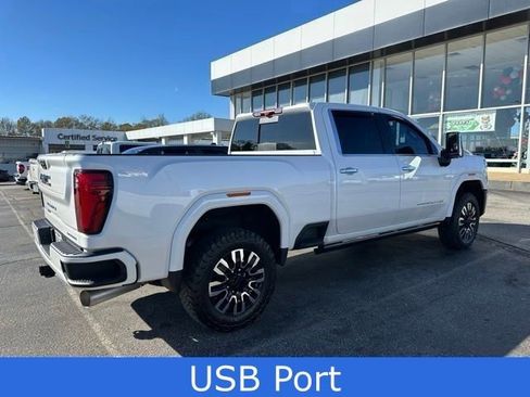Used 2024 GMC Sierra 3500 Denali Ultimate image 15