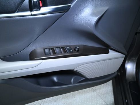 Used 2022 Toyota Camry LE image 25