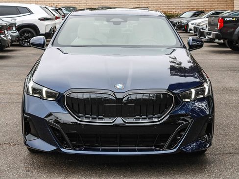 New 2027 BMW 530i w/ M Sport Package RWD image 2