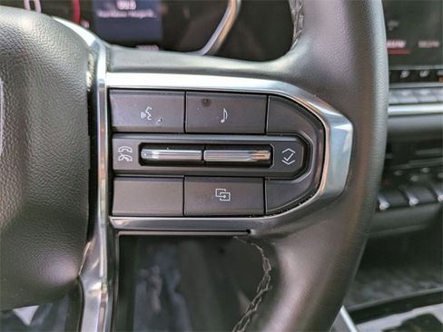 Used 2024 GMC Canyon Elevation w/ Convenience Package image 17