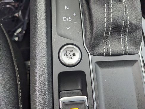 Certified 2022 Volkswagen Atlas SE image 27