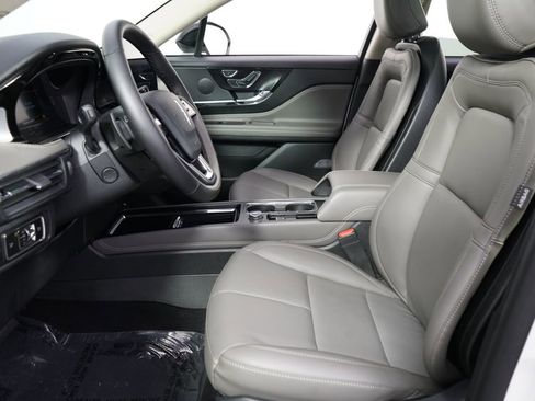 New 2026 Lincoln Corsair Premiere AWD/4WD image 13