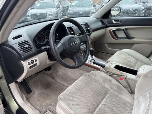 Used 2005 Subaru Outback 2.5i AWD/4WD image 30
