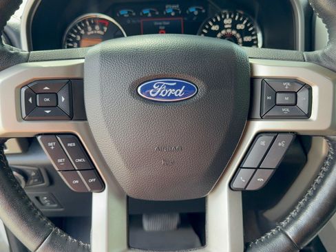 Used 2020 Ford F150 Lariat w/ Equipment Group 502A Luxury AWD/4WD image 10