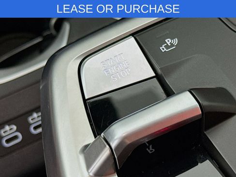 Used 2025 BMW X1 xDrive28i AWD/4WD image 16