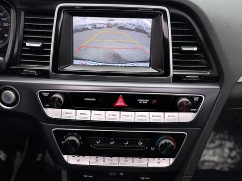 Used 2018 Hyundai Sonata Sport FWD image 31