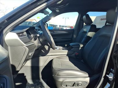 New 2025 Jeep Grand Cherokee Altitude