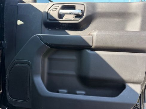 Used 2024 Chevrolet Silverado 1500 Custom image 33