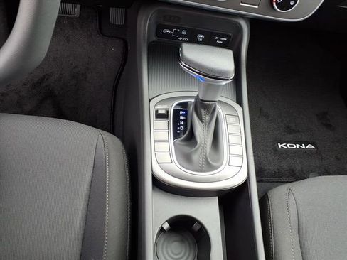 New 2026 Hyundai Kona SE image 14