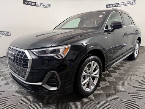 Used 2025 Audi Q3 2.0T Premium AWD/4WD image 2