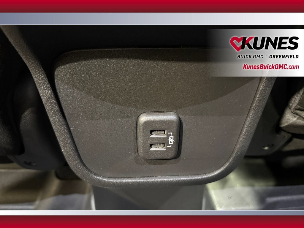 Used 2021 GMC Terrain SLE w/ Driver Convenience Package AWD/4WD image 34
