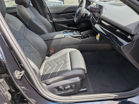 New 2026 BMW 530i w/ M Sport Package RWD image 37