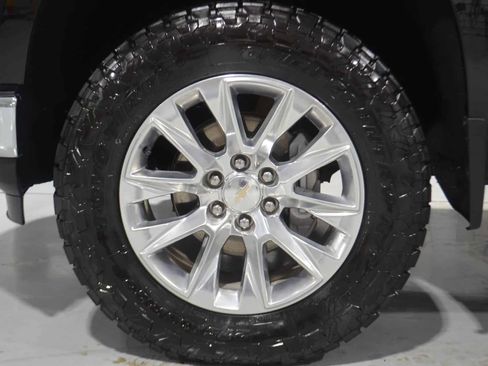 Used 2022 Chevrolet Silverado 1500 LTZ w/ LTZ Convenience Package II image 10