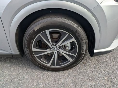 Used 2024 Lexus RX 350 FWD w/ Technology Package image 11