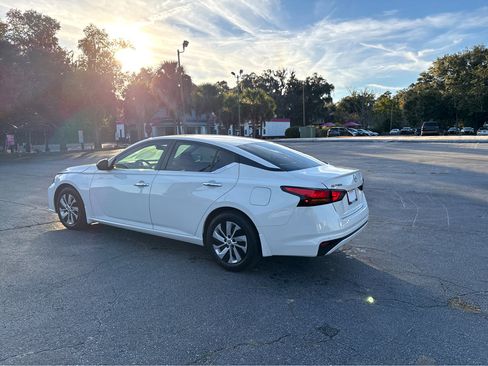 Used 2024 Nissan Altima 2.5 S image 29