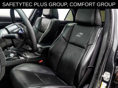 Used 2023 Chrysler 300 S w/ Comfort Group RWD image 38