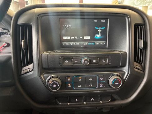 Used 2018 Chevrolet Silverado 1500 Custom w/ Custom Value Package RWD image 24