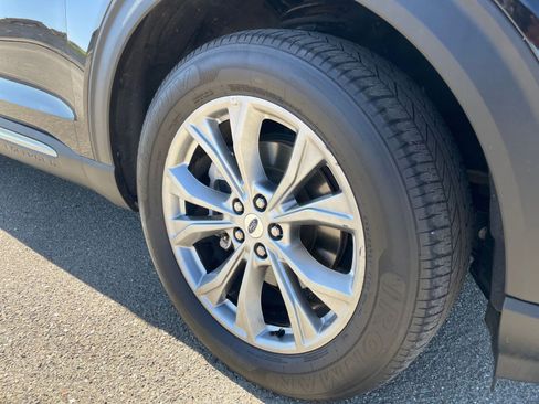 Used 2023 Ford Explorer Limited RWD image 34