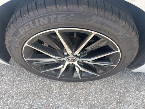 Used 2024 Toyota Camry SE w/ Convenience Package image 9