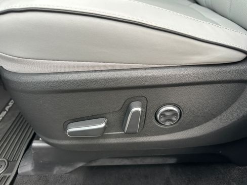 Used 2025 Hyundai Palisade SEL FWD image 23