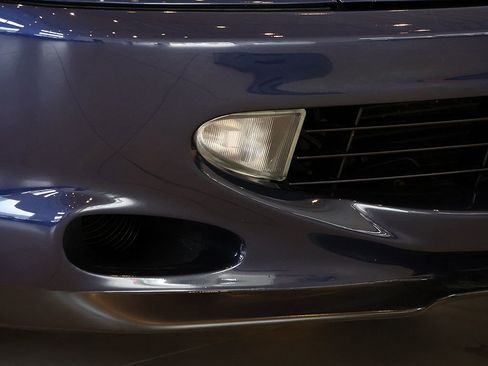 Used 1999 Ferrari 550 Maranello Coupe RWD image 11