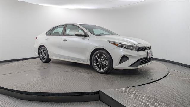 Used 2022 Kia Forte LXS w/ LXS Technology Package FWD image 11