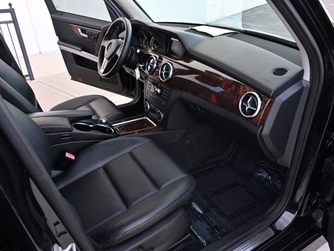Used 2014 Mercedes-Benz GLK 350 2WD image 15