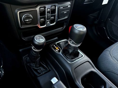 New 2026 Jeep Gladiator Sport image 21