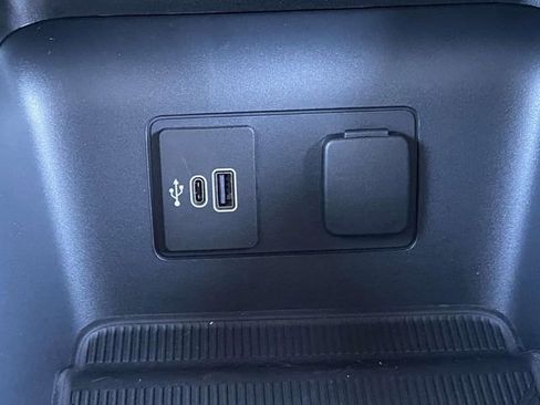 New 2026 Ford Explorer Active w/ Active Comfort Package image 19