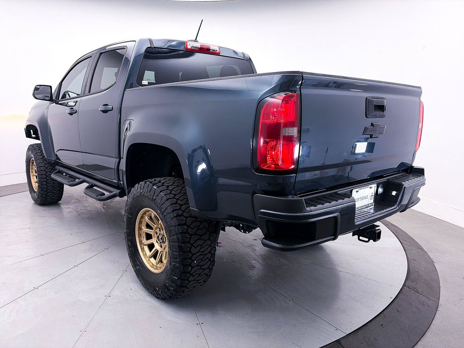 Used 2020 Chevrolet Colorado LT AWD/4WD image 11