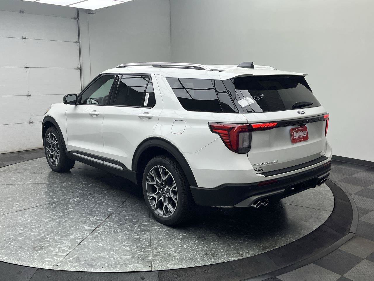 New 2027 Ford Explorer Platinum w/ 3.0L Ultimate Package AWD/4WD image 2