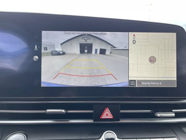Used 2024 Hyundai Elantra SEL FWD image 21