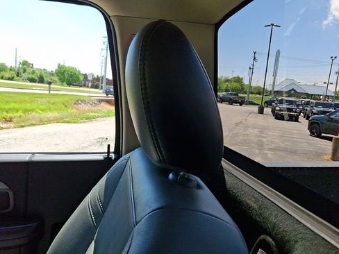 Used 2020 RAM 2500 Tradesman w/ Chrome Appearance Group AWD/4WD image 17