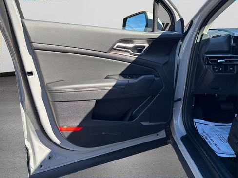 New 2026 Kia Sportage EX image 15
