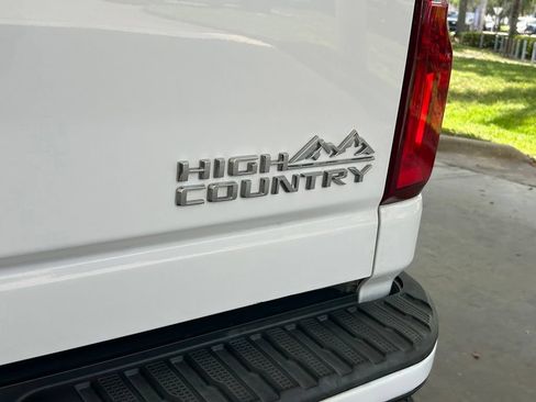 Used 2021 Chevrolet Silverado 2500 High Country w/ Z71 Off-Road Package AWD/4WD image 27