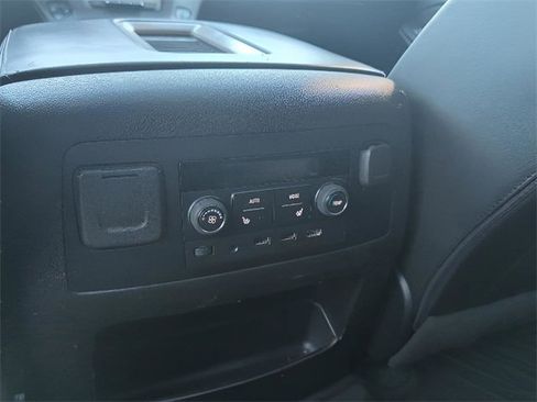 Used 2019 GMC Yukon Denali w/ Denali Ultimate Package image 13