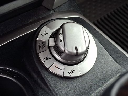 Used 2023 Toyota 4Runner Limited AWD/4WD image 24