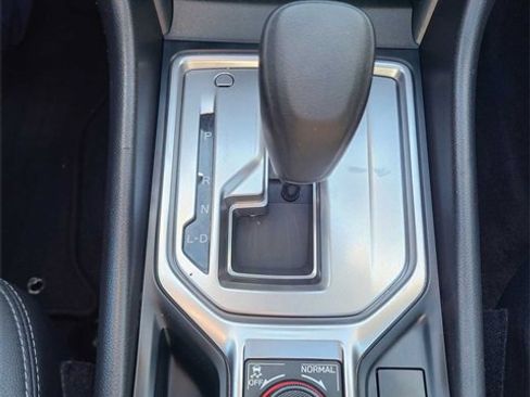 Used 2022 Subaru Forester Premium image 32