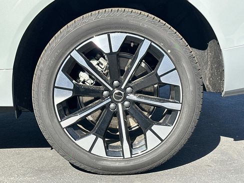 New 2026 Volvo XC60 T8 Plus w/ Climate Package image 23