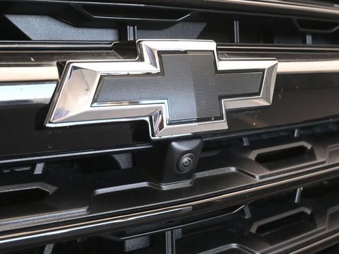 Used 2025 Chevrolet Traverse LT w/ Midnight/Sport Edition image 55