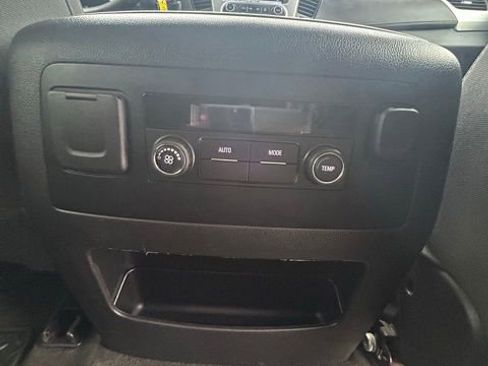 Used 2018 GMC Yukon SLE image 14