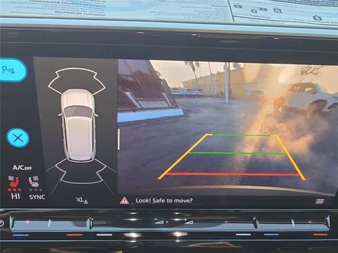 New 2026 Volkswagen Atlas SE image 19