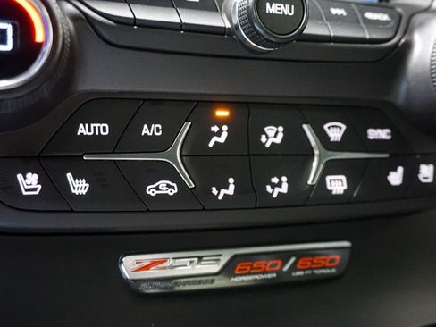Used 2018 Chevrolet Corvette Z06 RWD image 77